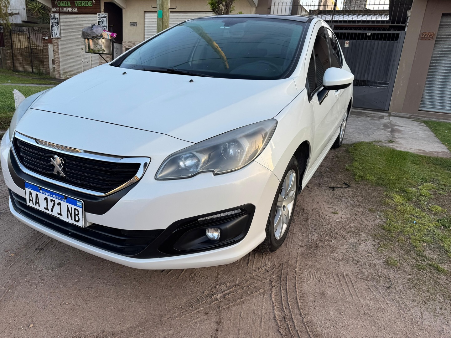 Peugeot 308 Allure c/ navegador