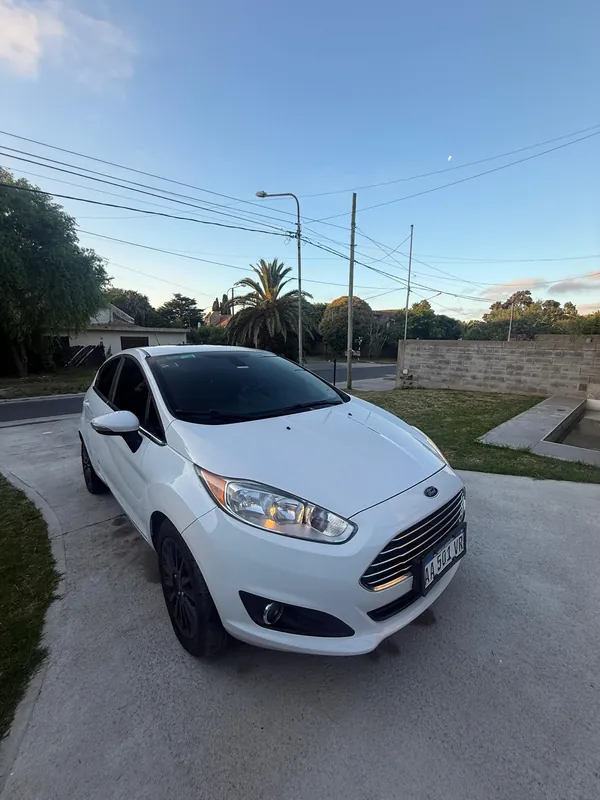 Ford Fiesta Titanium Powershift
