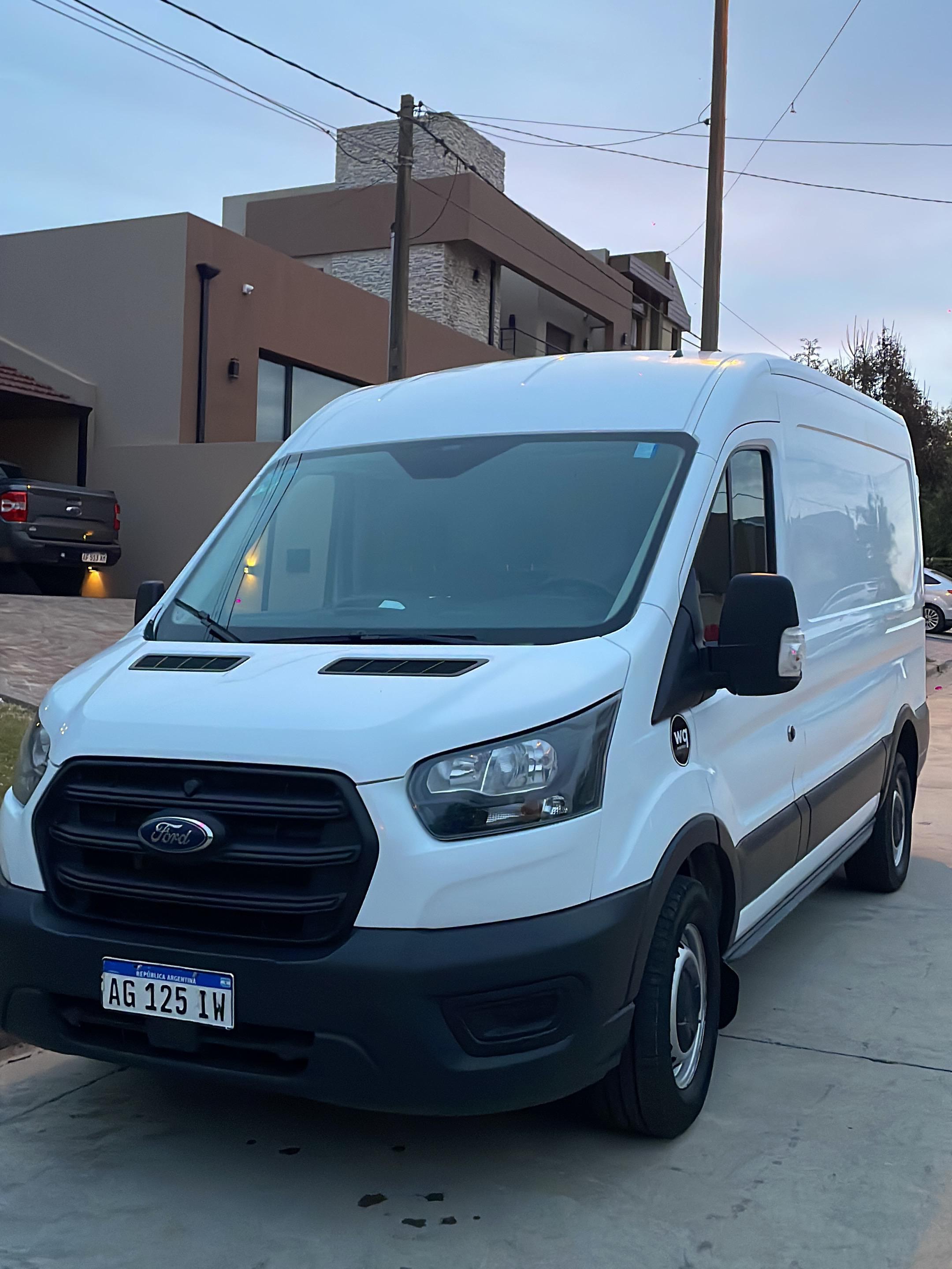 Ford Transit Furgón Mediano TN