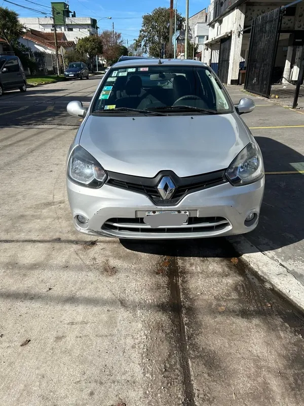 Renault Clio Dynamic 5P