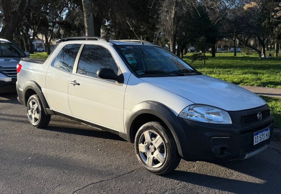 Fiat Strada Cabina y Media