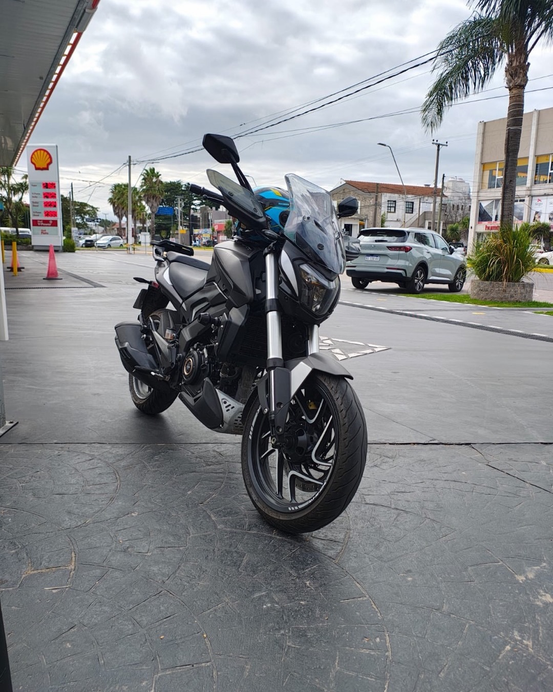 Bajaj Dominar 400 Tourer