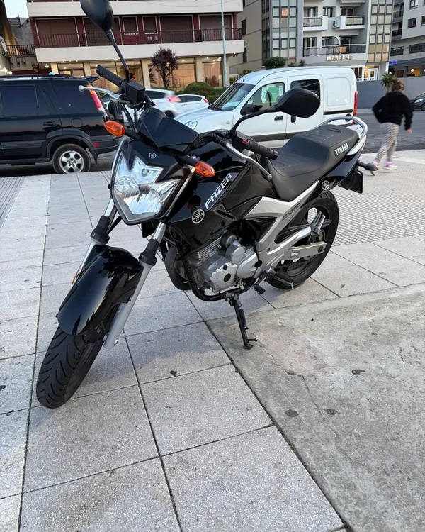 Yamaha Fazer 250