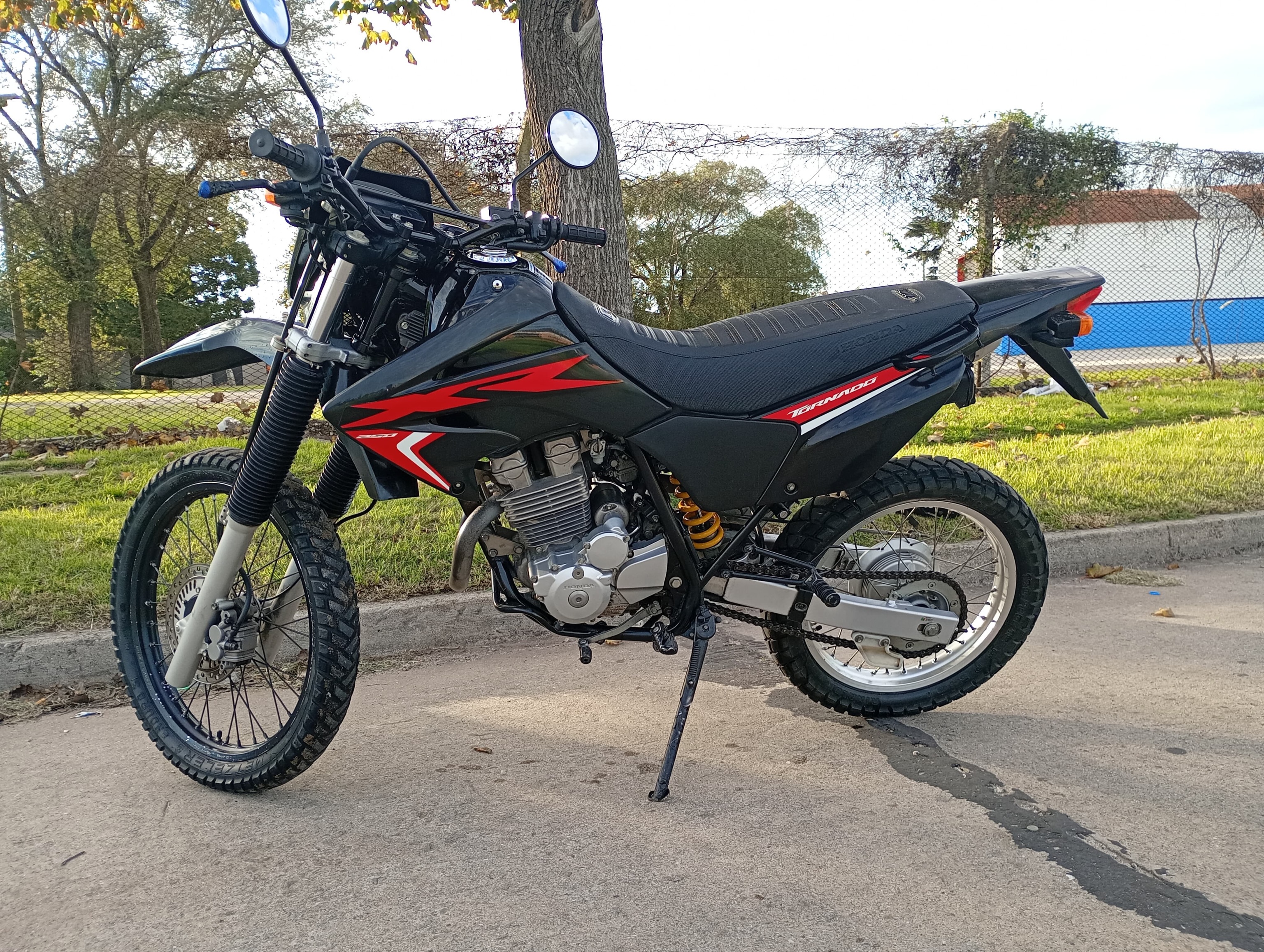 Honda XR 250 Tornado