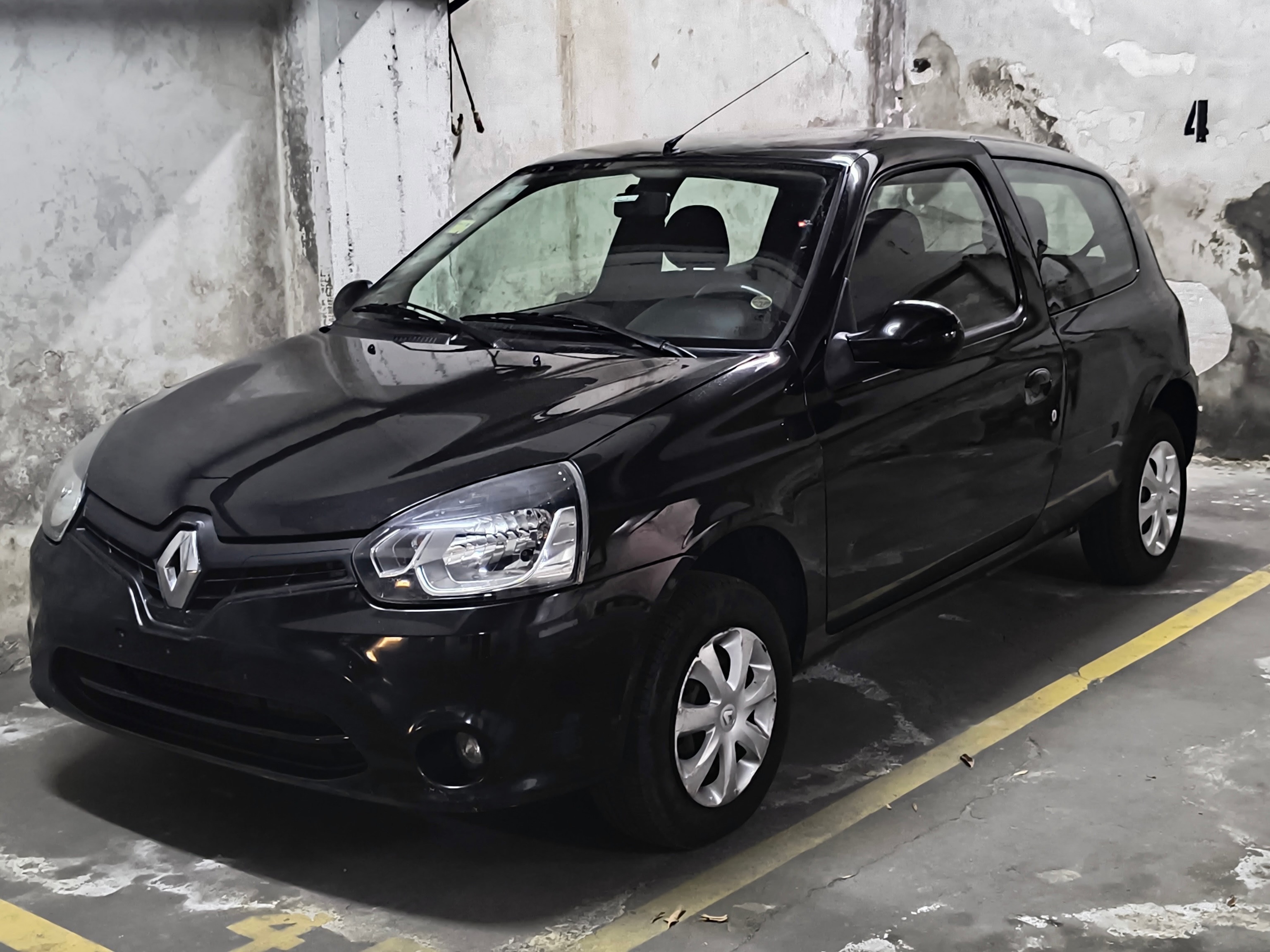 Renault Clio Mío Confort Pack Sat