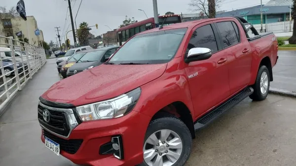 Toyota Hilux 2.8 SRV 4x4