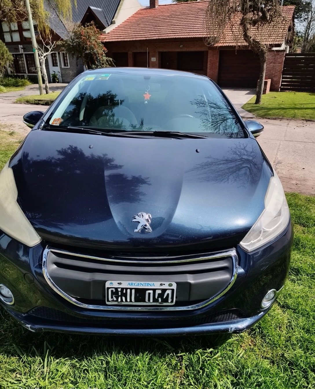 Peugeot 208 Allure